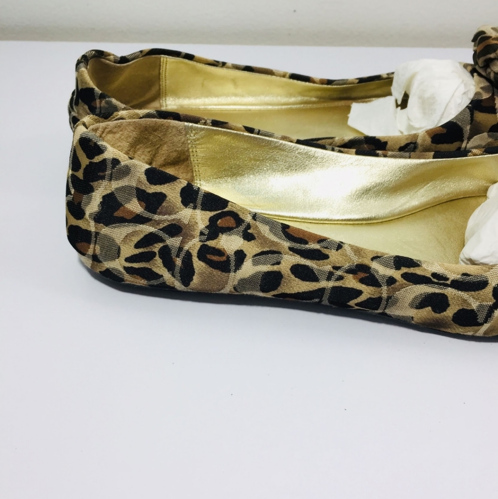 ❌ SOLD ❌Vintage, Coach Shoes. It has wear but - Picture 11 of 13